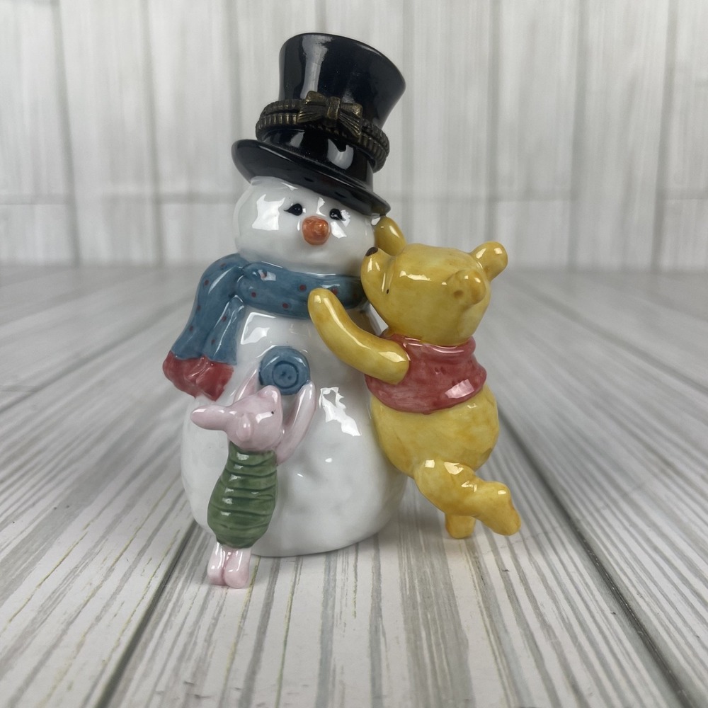 MIDWEST CLASSIC POOH WITH SNOWMAN & PIGLET‎ HINGED PORCELAIN BOX 3.25" TALL